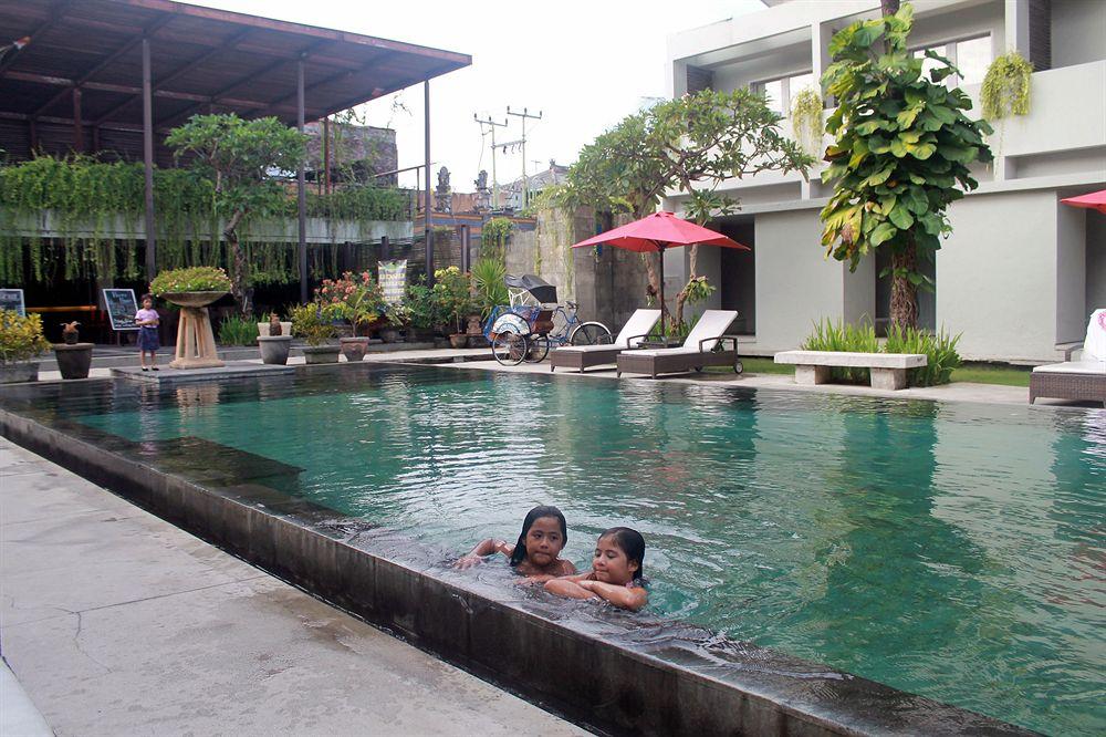 Oyo Flagship 760 Oasis Kuta Hotel Kuta Lombok Buitenkant foto