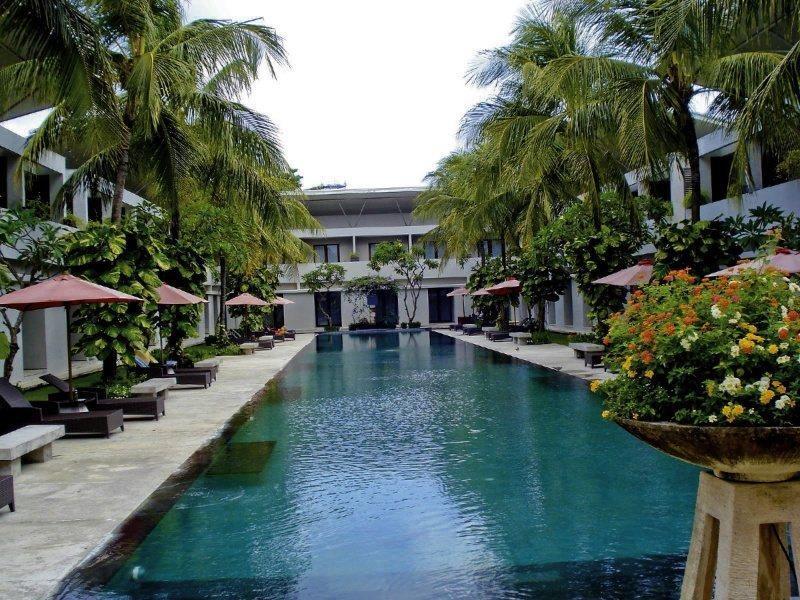 Oyo Flagship 760 Oasis Kuta Hotel Kuta Lombok Buitenkant foto