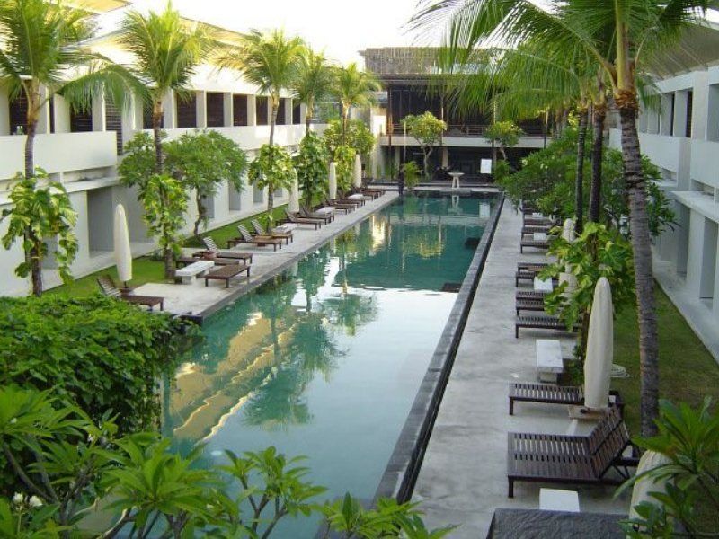 Oyo Flagship 760 Oasis Kuta Hotel Kuta Lombok Buitenkant foto